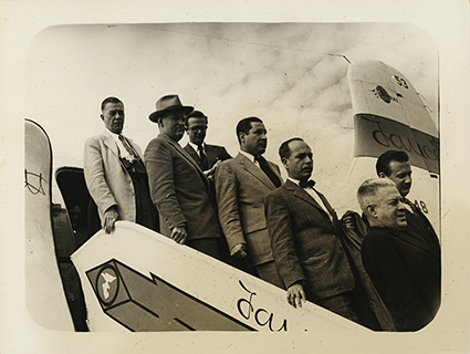 Llegada de Paul Bryan y William Teeling junto a una comitiva de diplomáticos extranjeros al Cusco