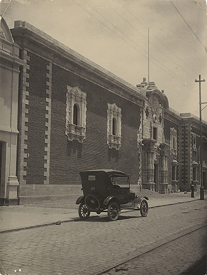 Fachada de la Escuela Nacional de Bellas Artes