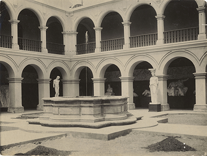 Museo de calcos escultóricos de la Escuela Nacional de Bellas Artes