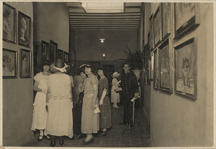 En la exposición oficial de la Escuela Nacional de Bellas Artes