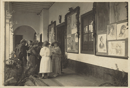 En la exposición oficial de la Escuela Nacional de Bellas Artes