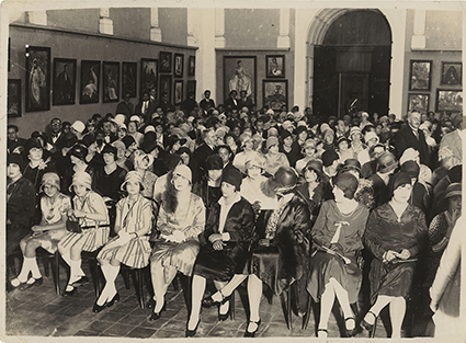 En la exposición oficial de la Escuela Nacional de Bellas Artes