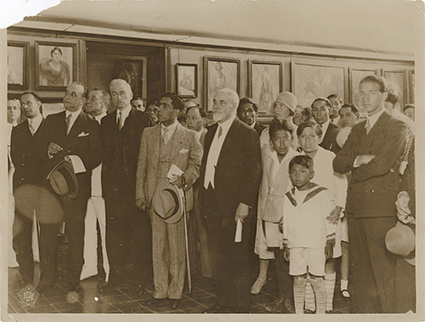 Daniel Hernández y Luis Sánchez Cerro en la exposición de la Escuela Nacional de Bellas Artes