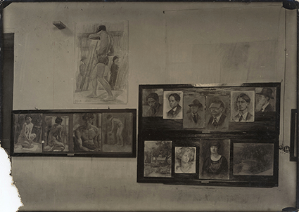 Dibujos de Alejandro González, Germán Suárez y Jorge Vinatea en la segunda exposición oficial de la Escuela Nacional de Bellas Artes