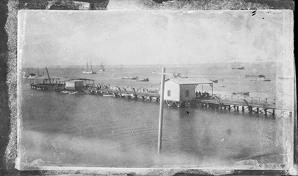 Vista del muelle de Paita