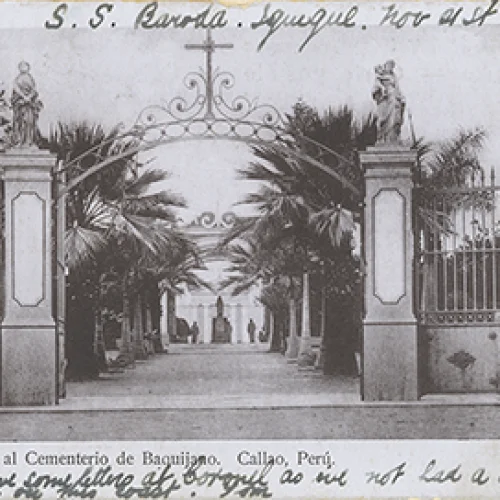 Entrada al cementerio de Baquíjano