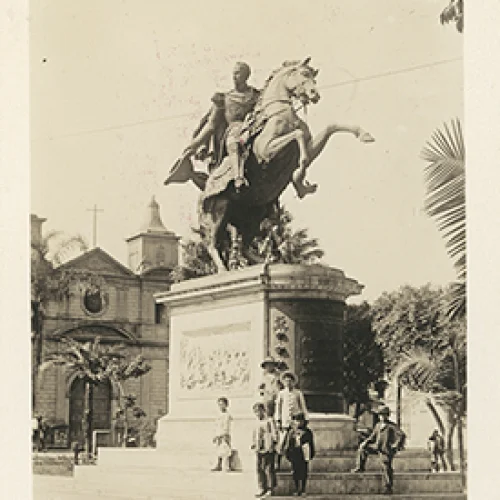 Monumento a Simón Bolívar