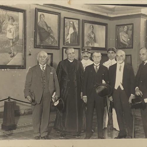 Daniel Hernández y Augusto B. Leguía en la exposición de la Escuela Nacional de Bellas Artes