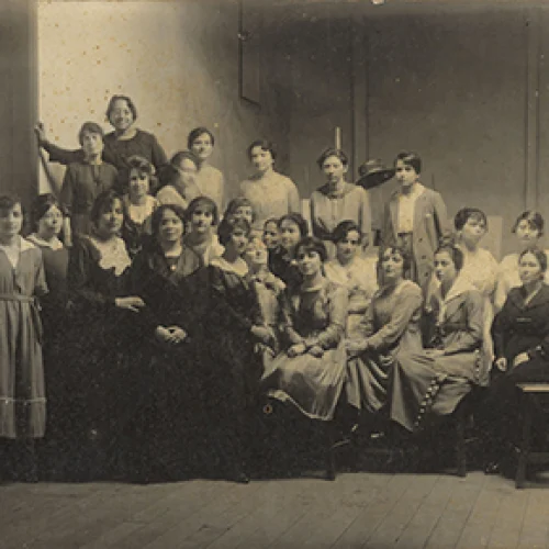 Alumnas de la Escuela Nacional de Bellas Artes