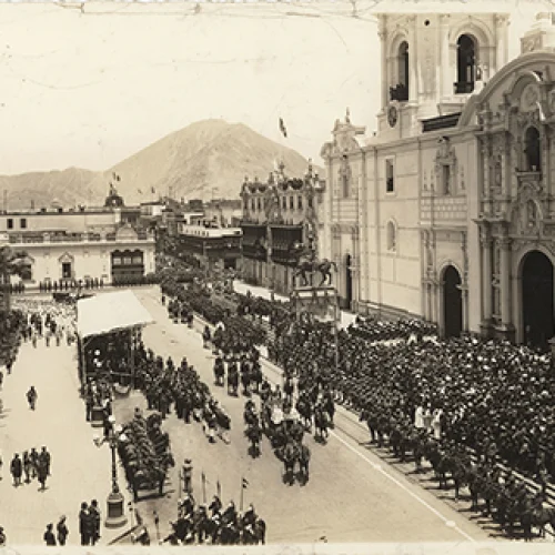 Ceremonia de inauguración del monumento a Francisco Pizarro