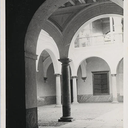 Patio de la casa ‘Pilatos’, antigua casa del marquesado de San Lorenzo de Valle Umbroso
